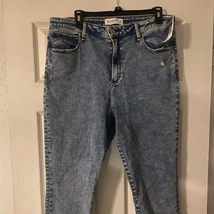 Abercrombie Curve Love High Rise Super Skinny Ankle Jeans 33S